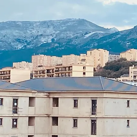 Location Avec Salle De Bain Et Partie Commune Mountain View & Sea View Renting 1 Of 3 Bedrooms With Shared Common Space 3 Bdrm Apt Not 1 Bdrm Clime Ou Ac Ubytování v soukromí *