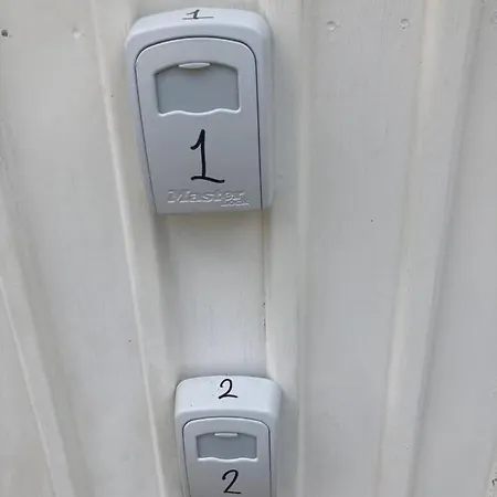 Ubytování v soukromí Location Avec Salle De Bain Et Partie Commune Mountain View & Sea View Renting 1 Of 3 Bedrooms With Shared Common Space 3 Bdrm Apt Not 1 Bdrm Clime Ou Ac Bastia (Corsica)